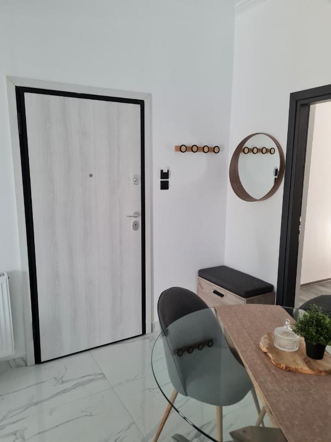 Jenny's Dream -acropolis Lux 2 Bedroom Apt, With Hot Tub, Free Netflix, Fast Wifi 公寓 *