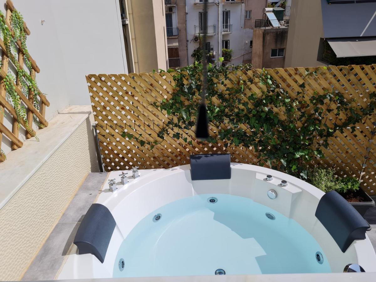 公寓 Jenny's Dream -acropolis Lux 2 Bedroom Apt, With Hot Tub, Free Netflix, Fast Wifi 雅典