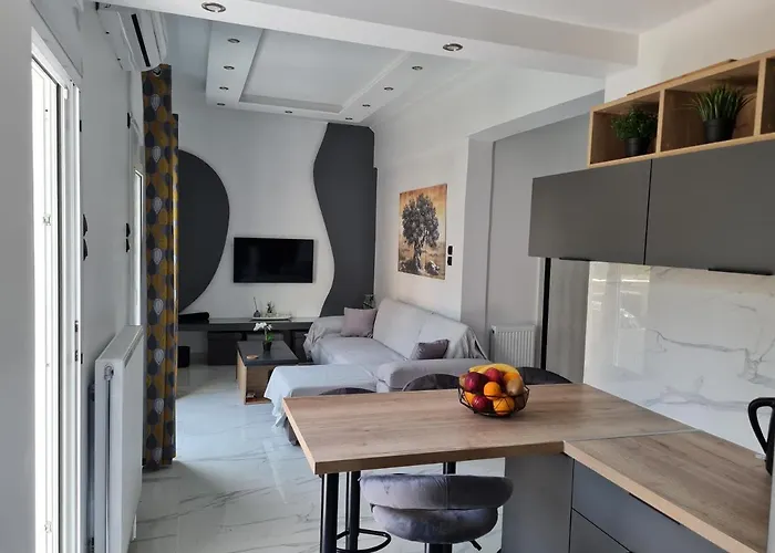 Jenny\'S Dream Home -Acropolis Lux 2 Bedroom Apt, With Hot Tub, Free Netflix, Fast Wifi