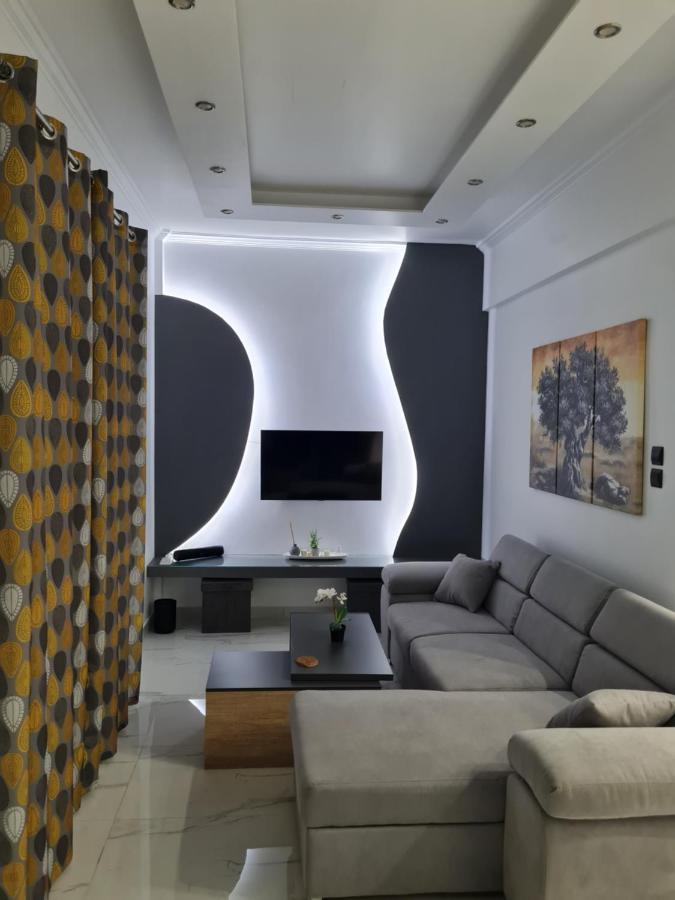 Jenny's Dream -acropolis Lux 2 Bedroom Apt, With Hot Tub, Free Netflix, Fast Wifi Apartment