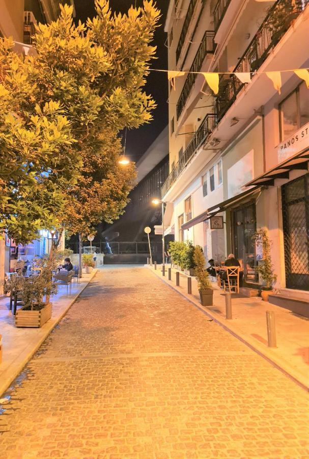 Jenny's Dream -acropolis Lux 2 Bedroom Apt, With Hot Tub, Free Netflix, Fast Wifi Athens