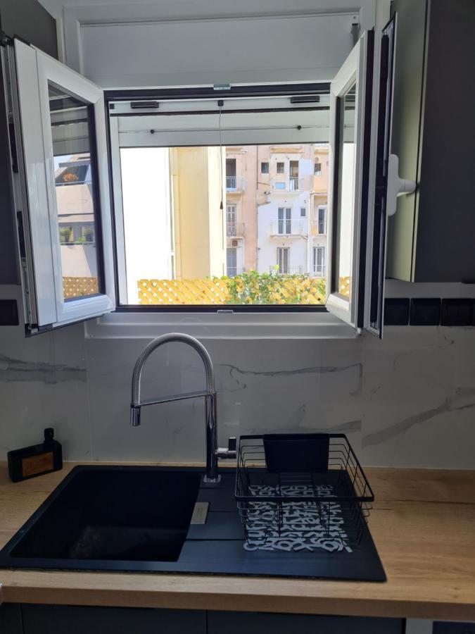 Jenny's Dream -acropolis Lux 2 Bedroom Apt, With Hot Tub, Free Netflix, Fast Wifi Appartement