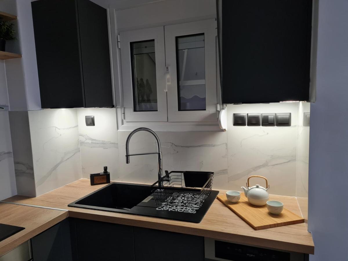 Apartment Jenny's Dream -acropolis Lux 2 Bedroom Apt, With Hot Tub, Free Netflix, Fast Wifi