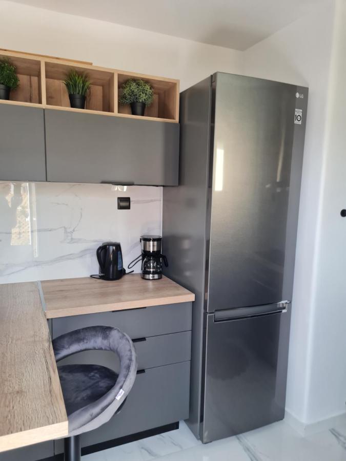 Jenny's Dream -acropolis Lux 2 Bedroom Apt, With Hot Tub, Free Netflix, Fast Wifi Athen